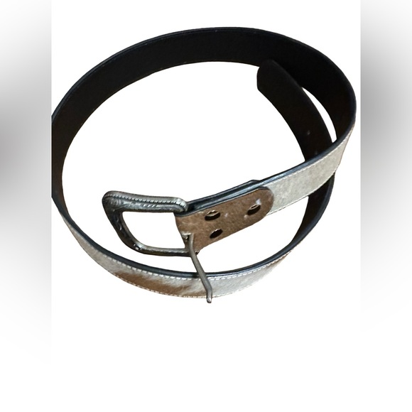Stylish Tan Leather Cowhide Belt - Picture 2 of 3